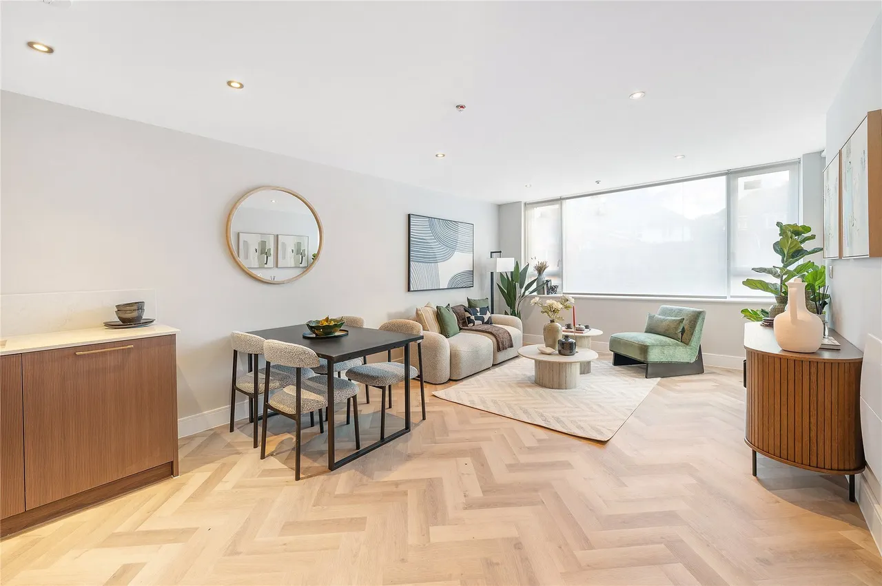 2 bed flat for sale — Thornton Road, London, SW12