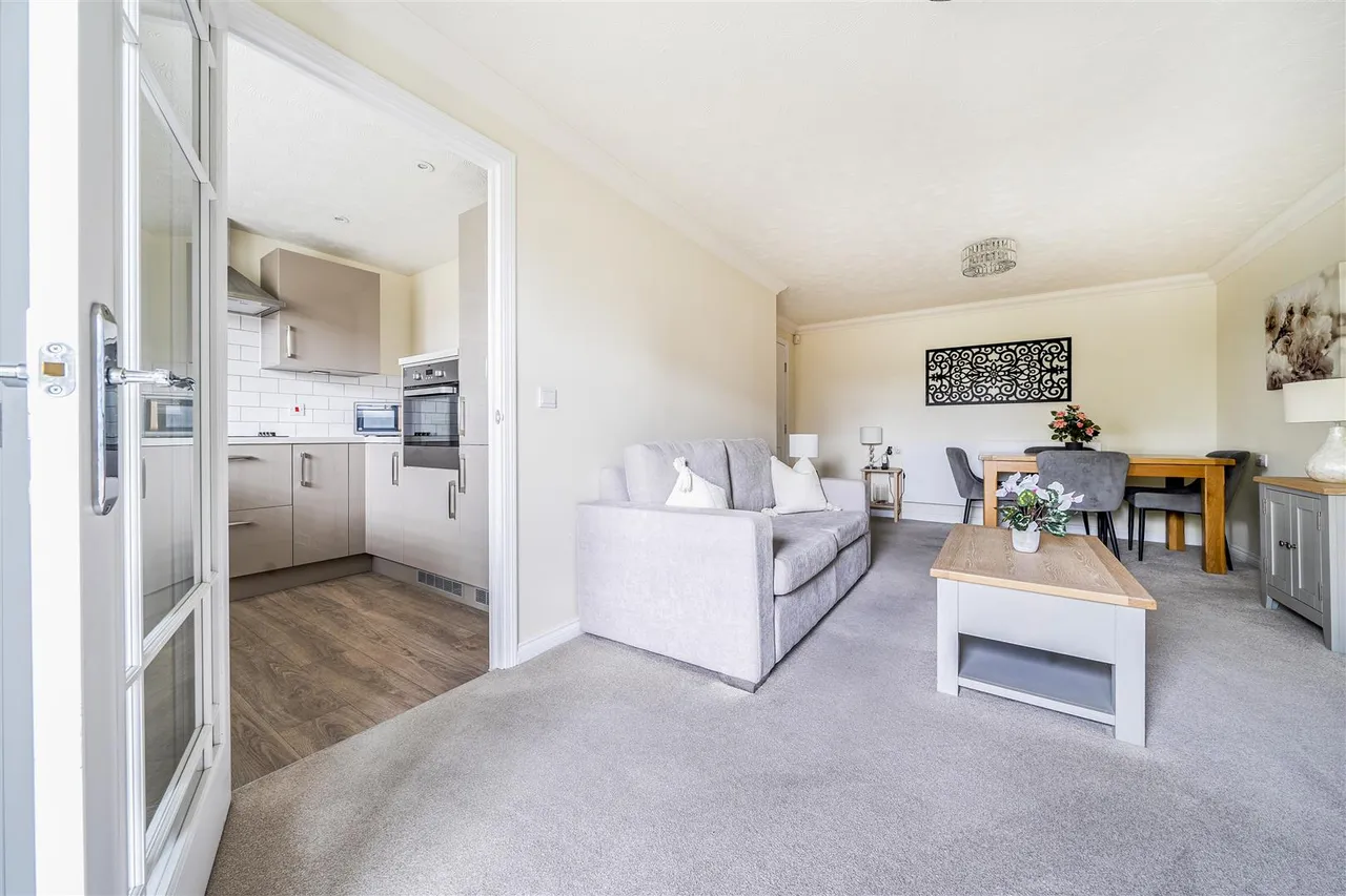 Reedham Road, Burnham, SL1, photo 3