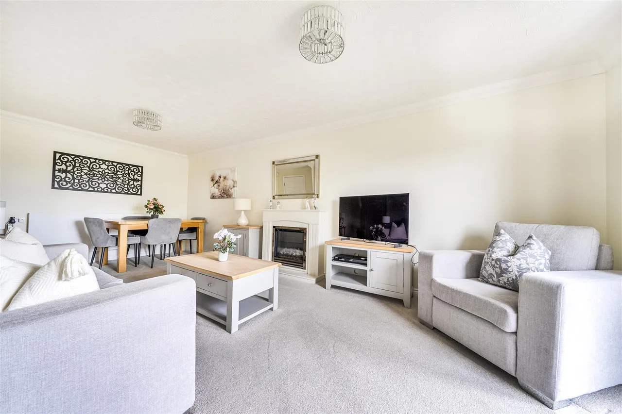 Reedham Road, Burnham, SL1, photo 2