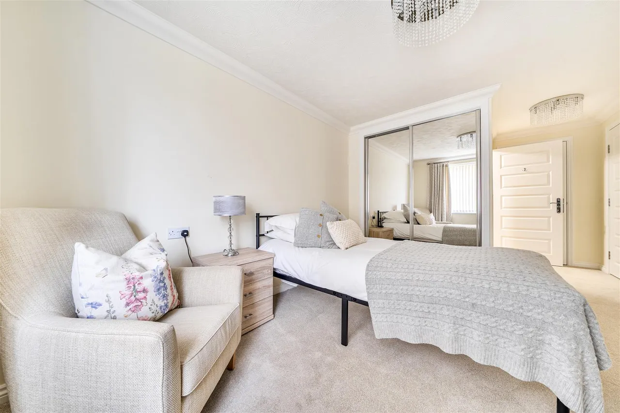 Reedham Road, Burnham, SL1, photo 9