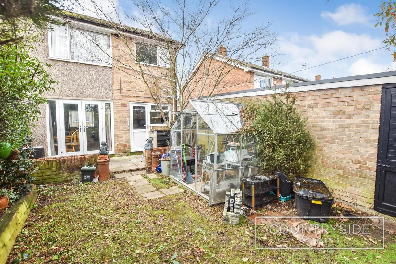 Kingsmere, Thundersley, photo 13