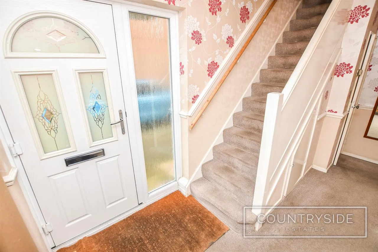 Kingsmere, Thundersley, photo 6
