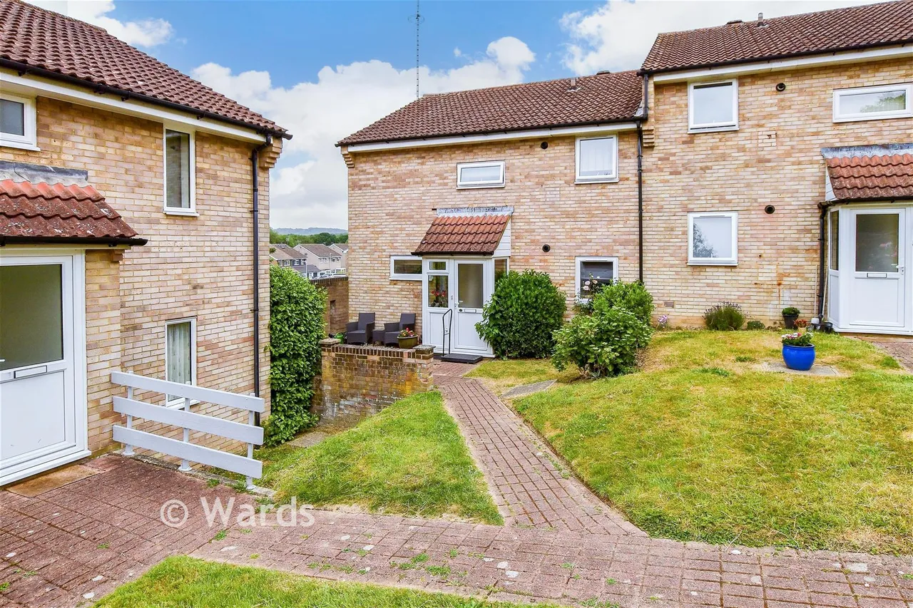 2 bed flat for sale, Welland Road, Tonbridge, TN10