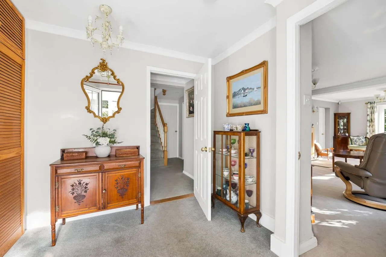 Ford Road, West End, GU24, photo 23