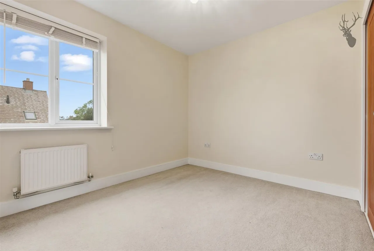 Station Approach, Theydon Bois, CM16, photo 6