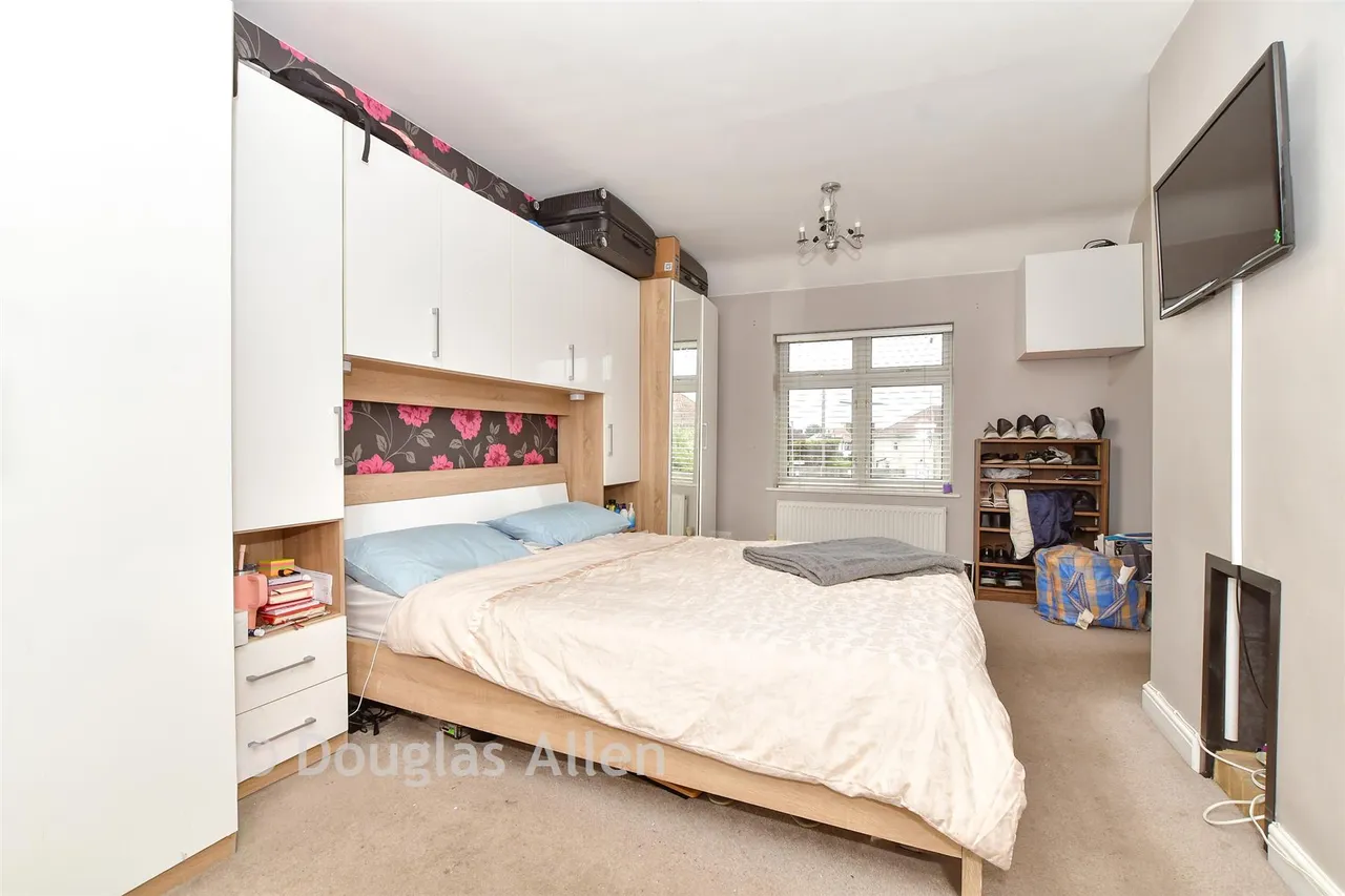 Rowlands Road, Dagenham, RM8, photo 5