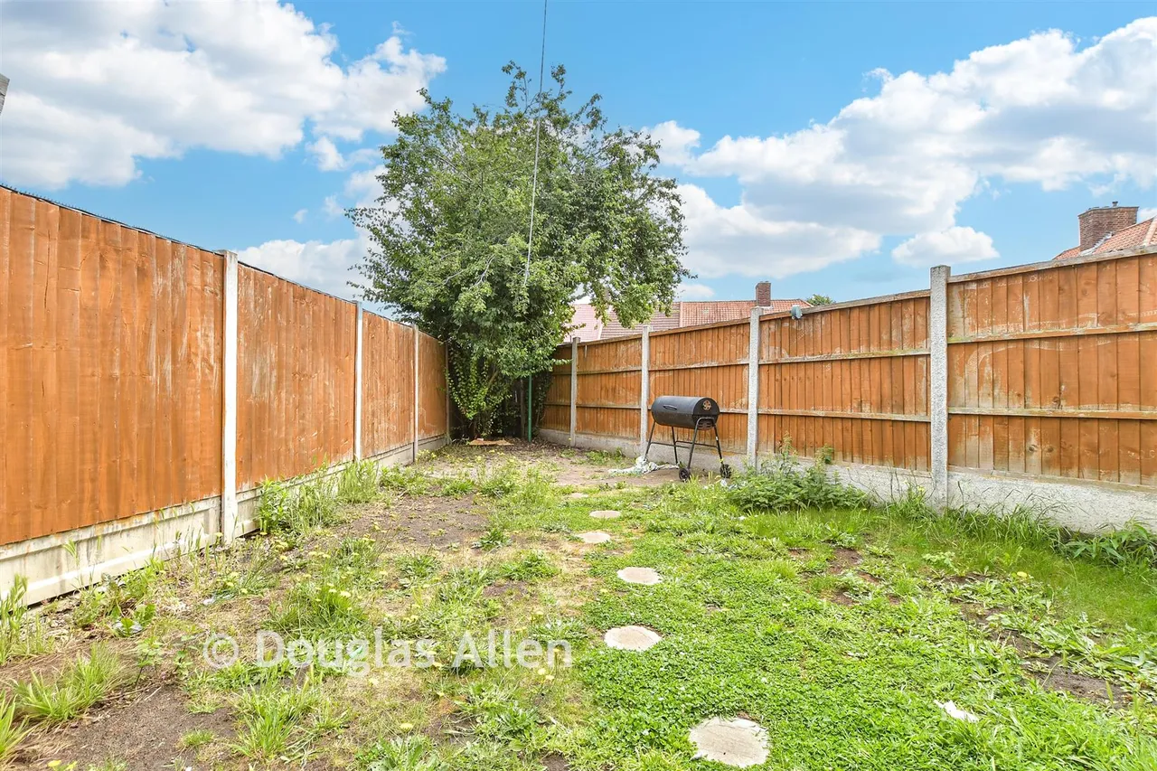 Rowlands Road, Dagenham, RM8, photo 9