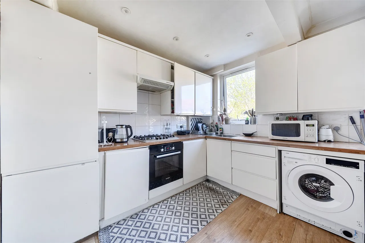 Grove Road, Mitcham, CR4 1AE, photo 3