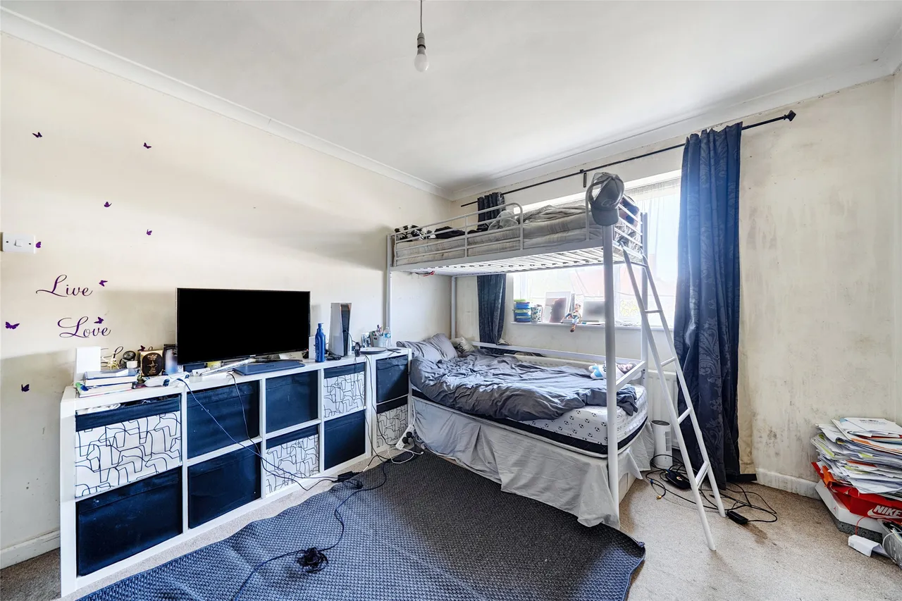 Grove Road, Mitcham, CR4 1AE, photo 12