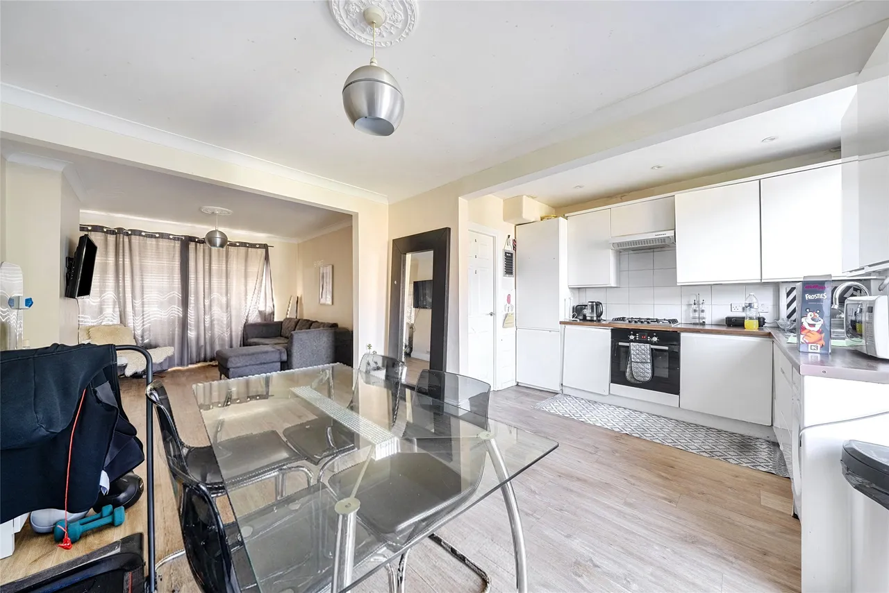Grove Road, Mitcham, CR4 1AE, photo 4