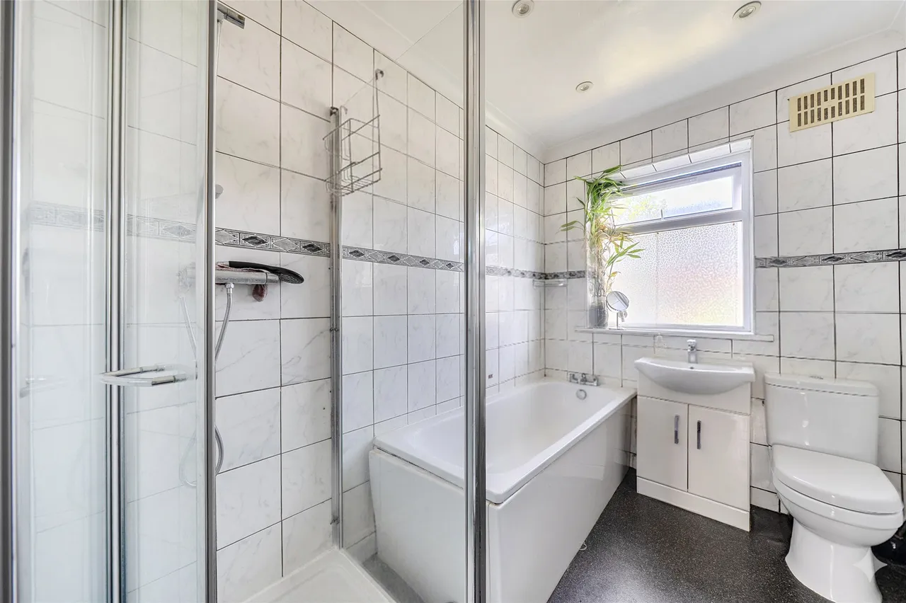 Grove Road, Mitcham, CR4 1AE, photo 7