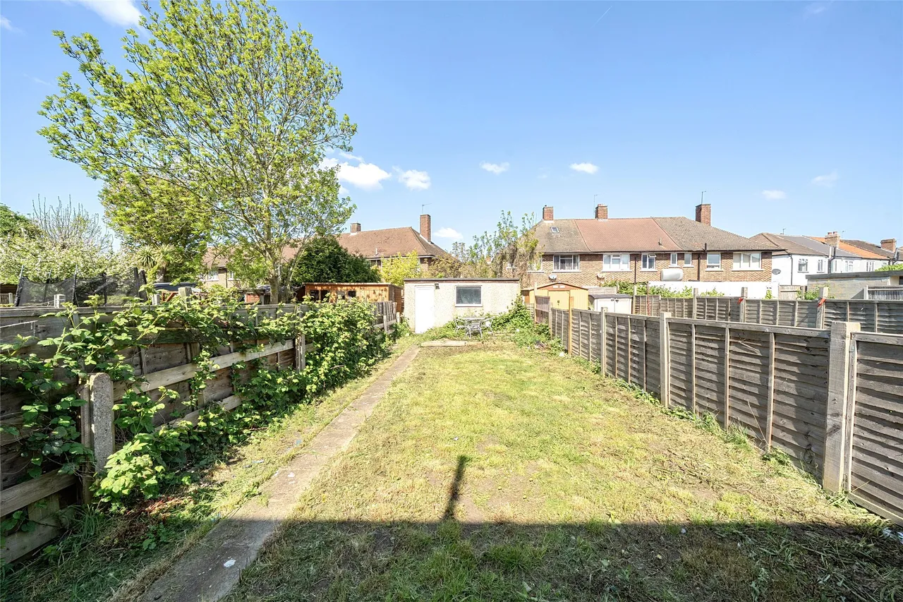 Grove Road, Mitcham, CR4 1AE, photo 8