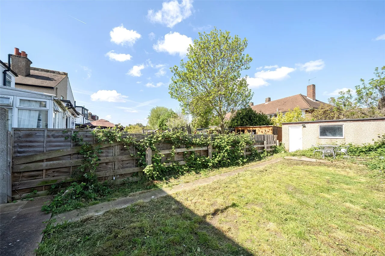 Grove Road, Mitcham, CR4 1AE, photo 14