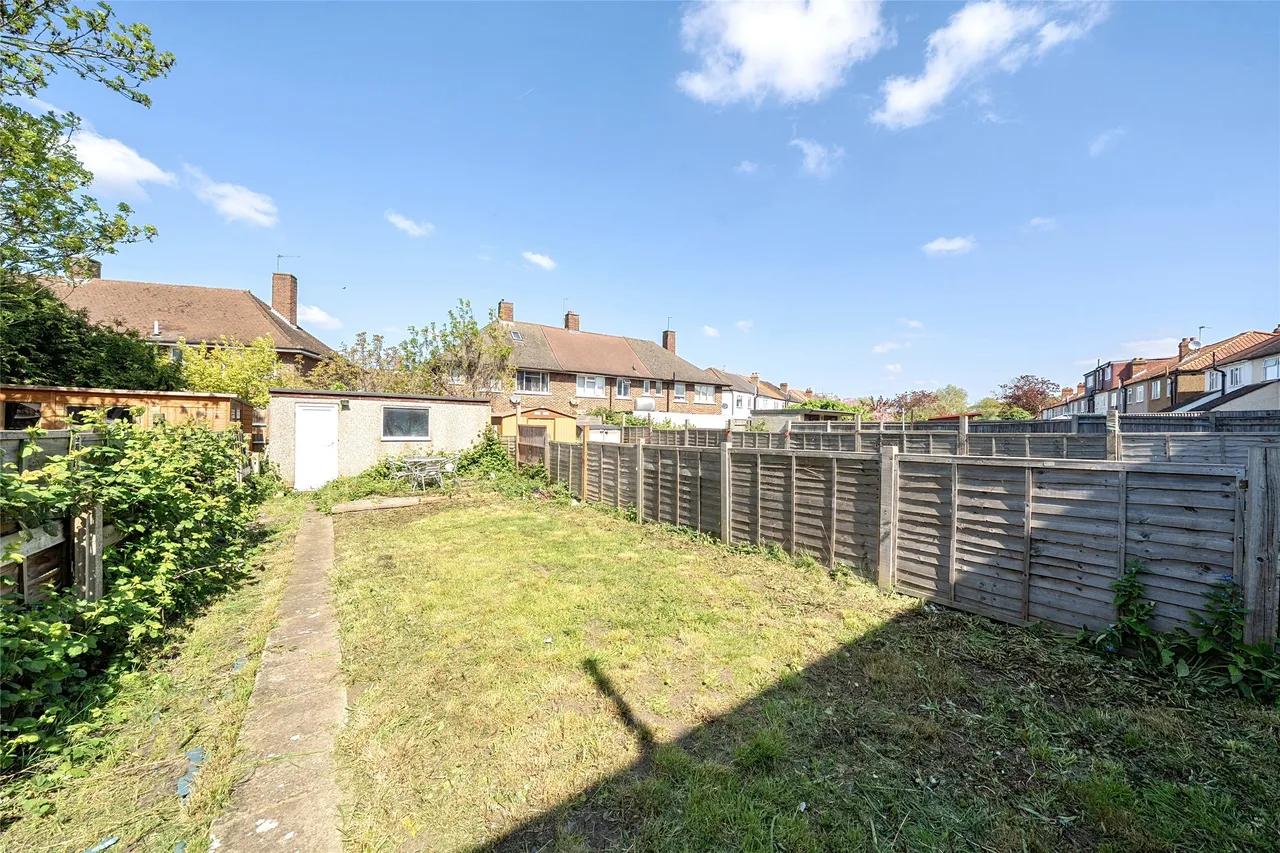 Grove Road, Mitcham, CR4 1AE, photo 13