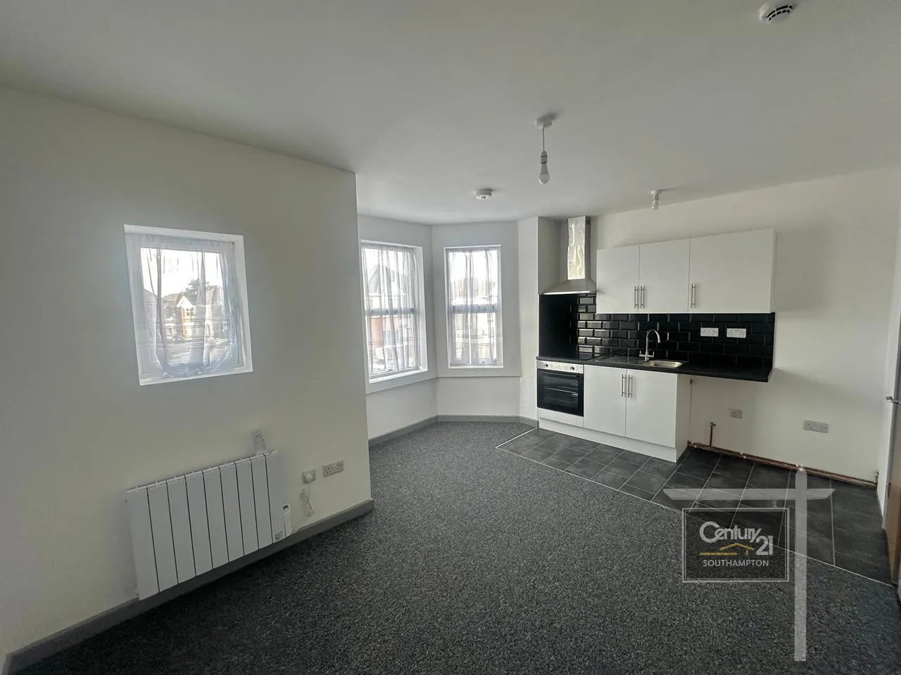Bitterne Road West, Southampton, SO18, photo 2