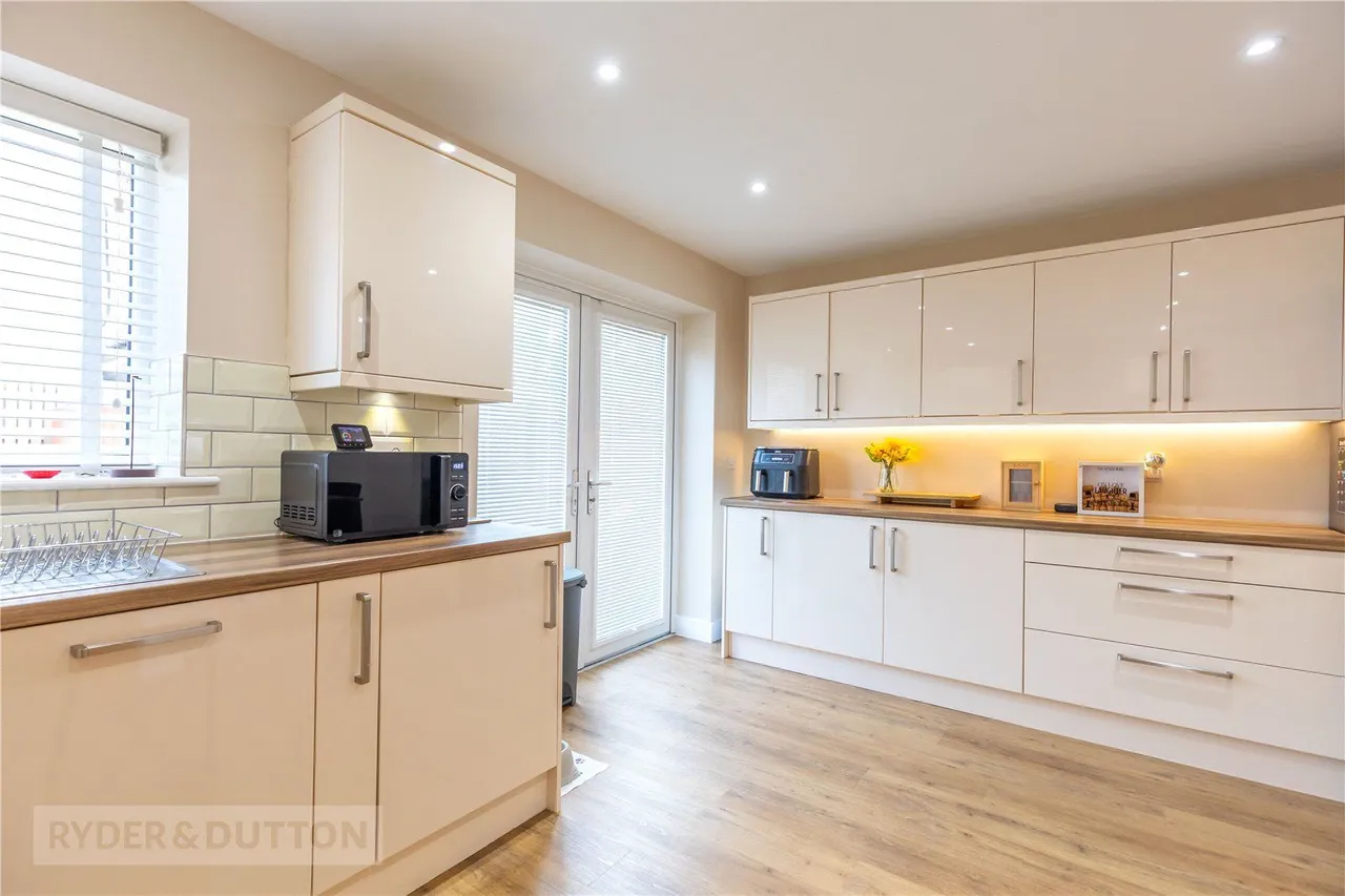 Co-Operation Street, Rawtenstall, BB4, photo 10