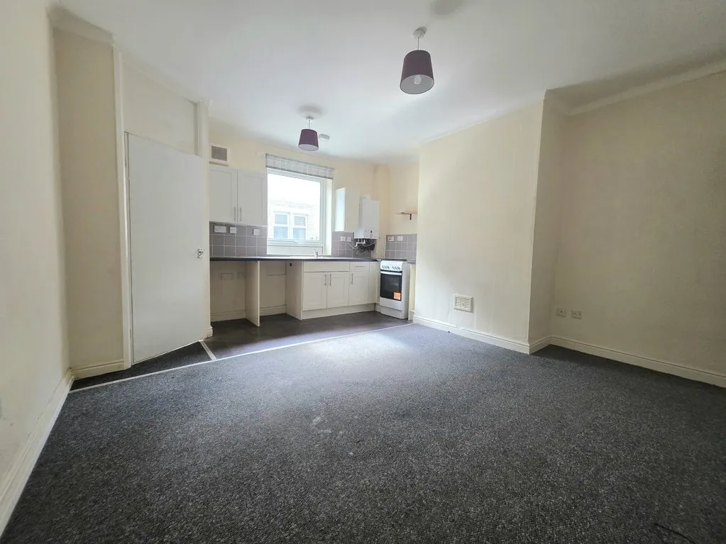 Bromley Street, Batley WF17 6LD, photo 2