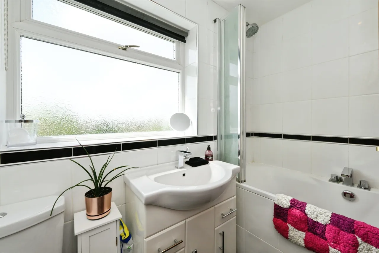 Rylstone Way, Saffron Walden, CB11, photo 11