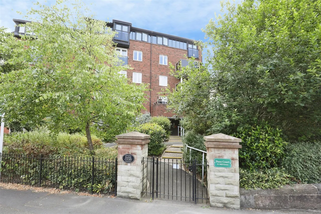 1 bed flat for sale, Mill Green, Congleton, CW12