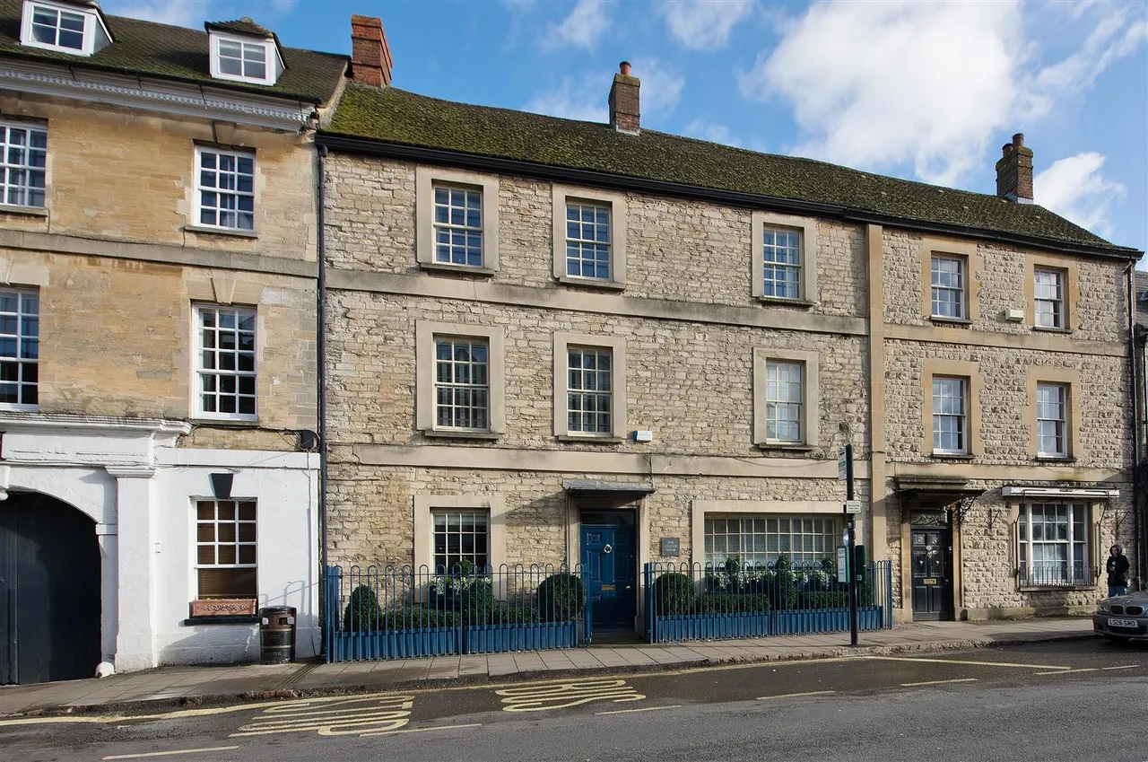 5 bed house for sale, Woodstock, OX20