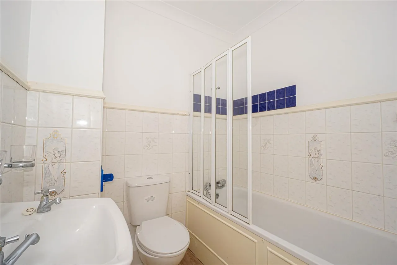 Eversfield Place, St Leonards-On-Sea, photo 10