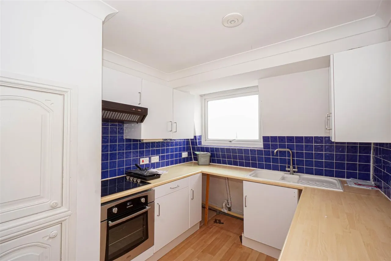 Eversfield Place, St Leonards-On-Sea, photo 15