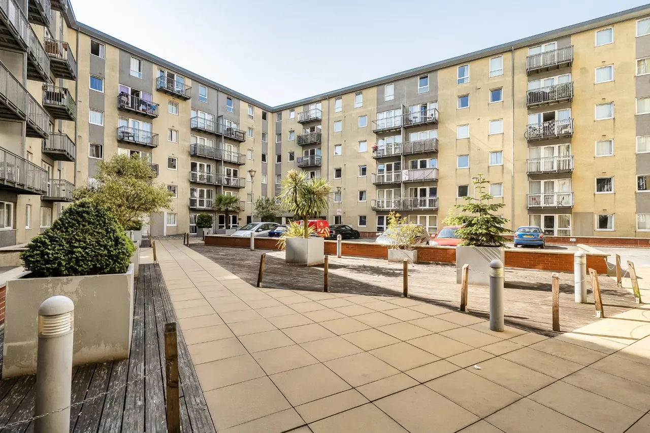 2 bed flat for sale, Hall Street, Birmingham, B18