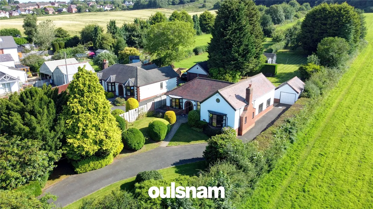 Linehouse Lane, Lickey End, Bromsgrove, Worcestershire, B60 1HS, photo 38