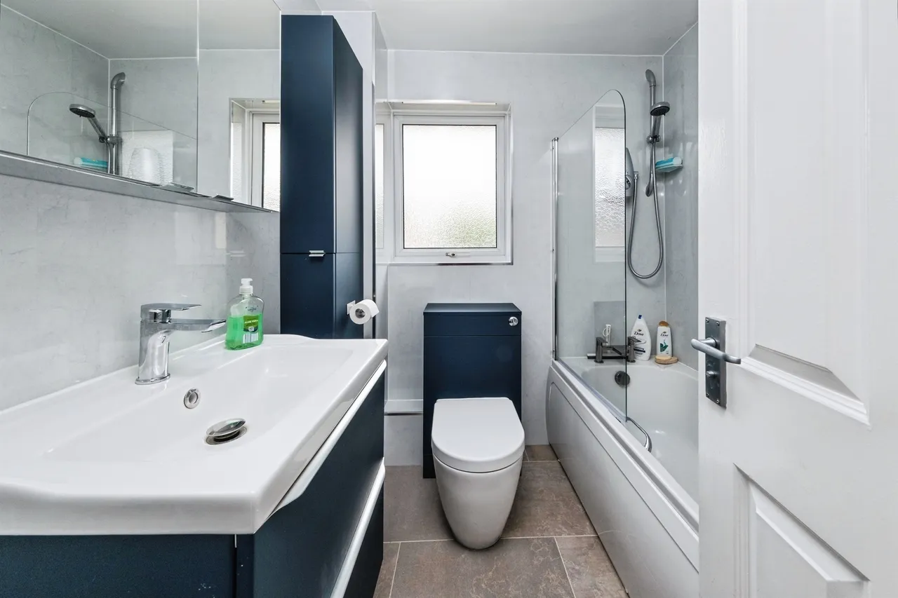 Sunridge Close, Newport Pagnell, MK16, photo 13