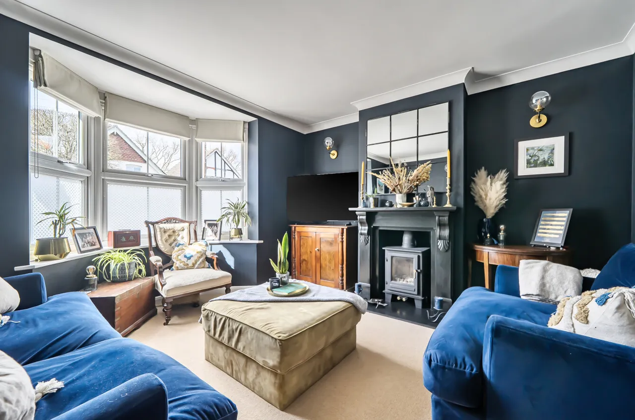 3 bed house for sale, New Road, Haslemere, GU27