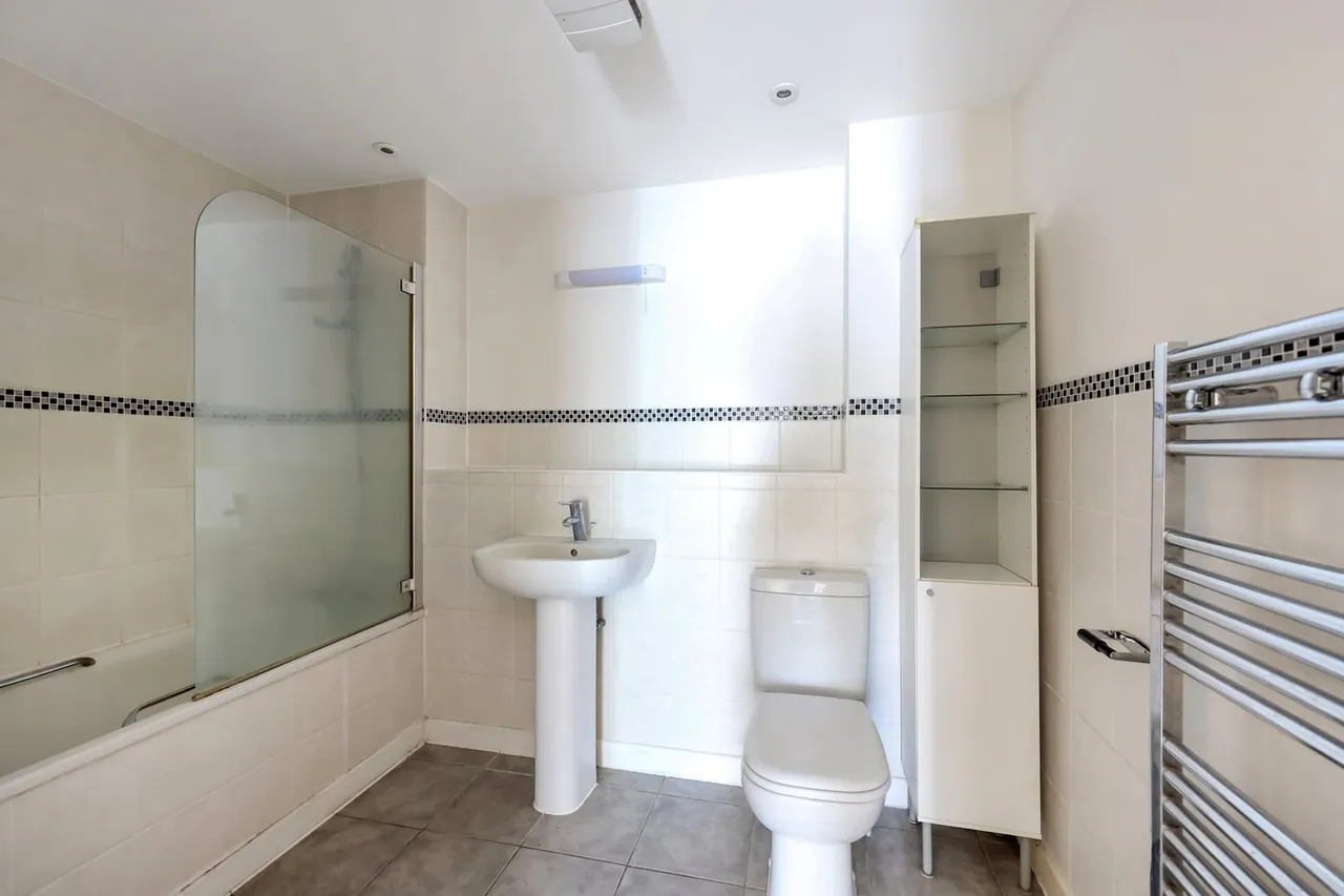 Flat 2, Sir Walter Raleigh Court, 48 Banning Street, London, SE10 0FD, photo 14