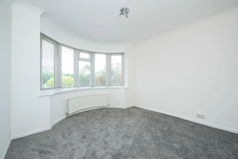 Farleigh Road, New Haw KT15 3HR, photo 6