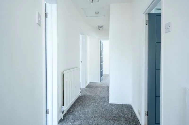 Farleigh Road, New Haw KT15 3HR, photo 9