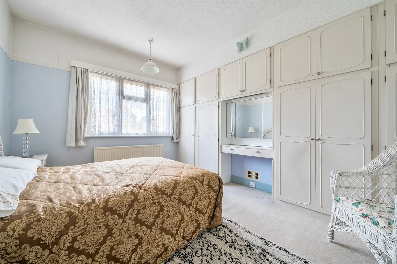 Clydach Road, Enfield, EN1, photo 10