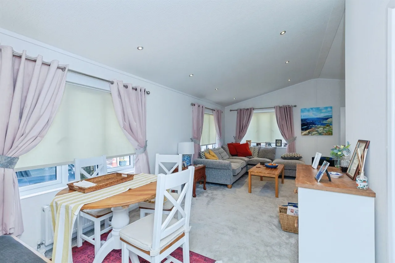 Moorbarns Lane, Lutterworth, LE17, photo 6