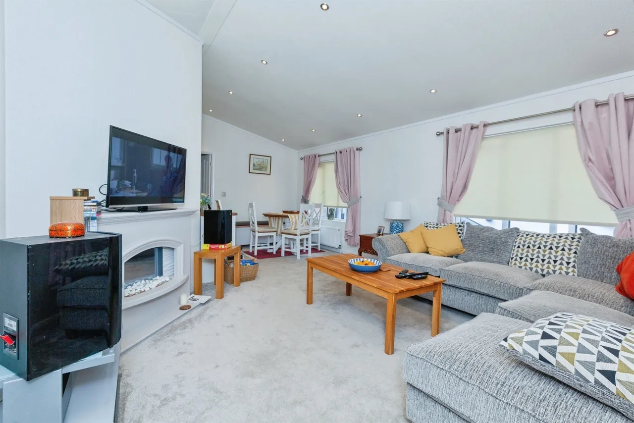 Moorbarns Lane, Lutterworth, LE17, photo 5