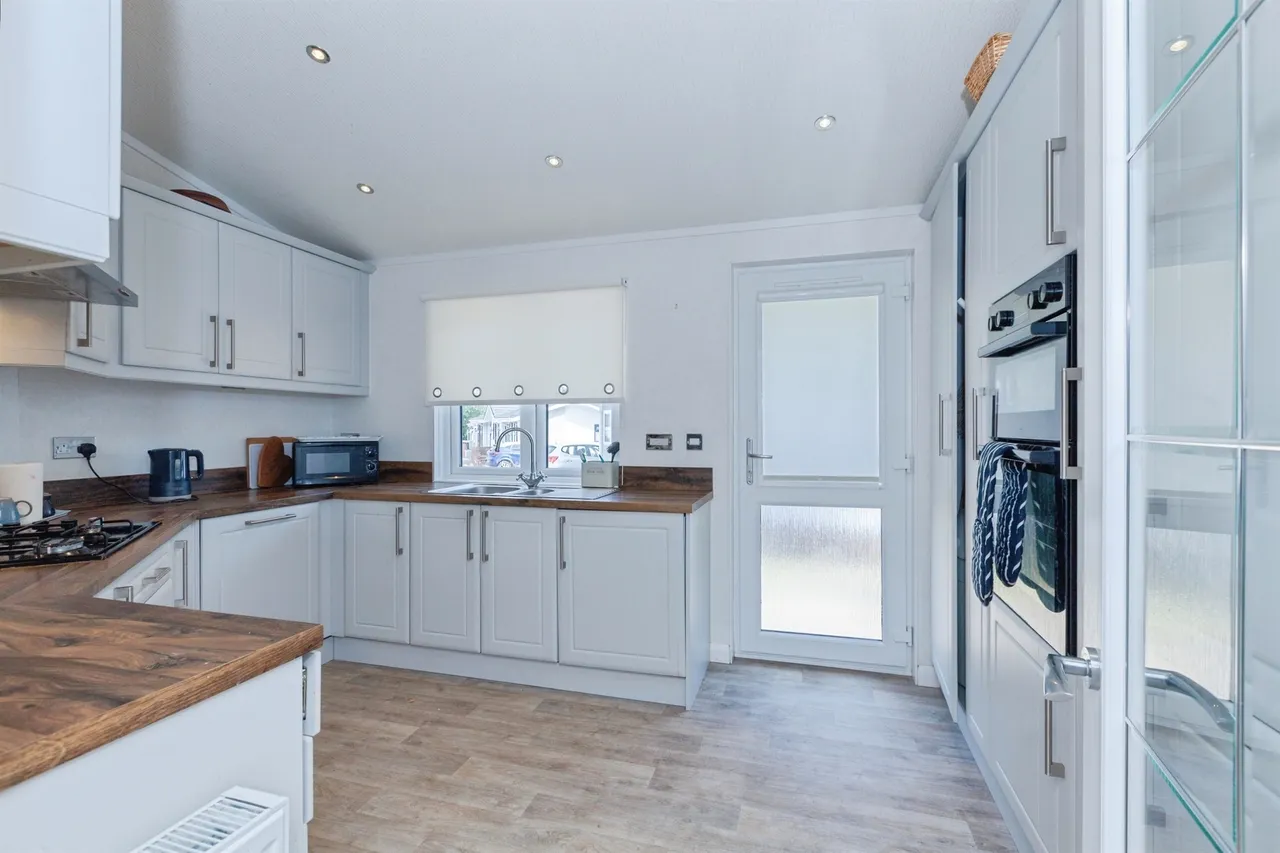 Moorbarns Lane, Lutterworth, LE17, photo 9