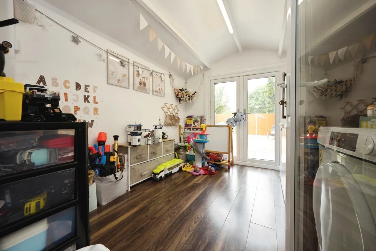 Chantry Road, Kempston, Bedford, Bedfordshire, MK42, photo 5
