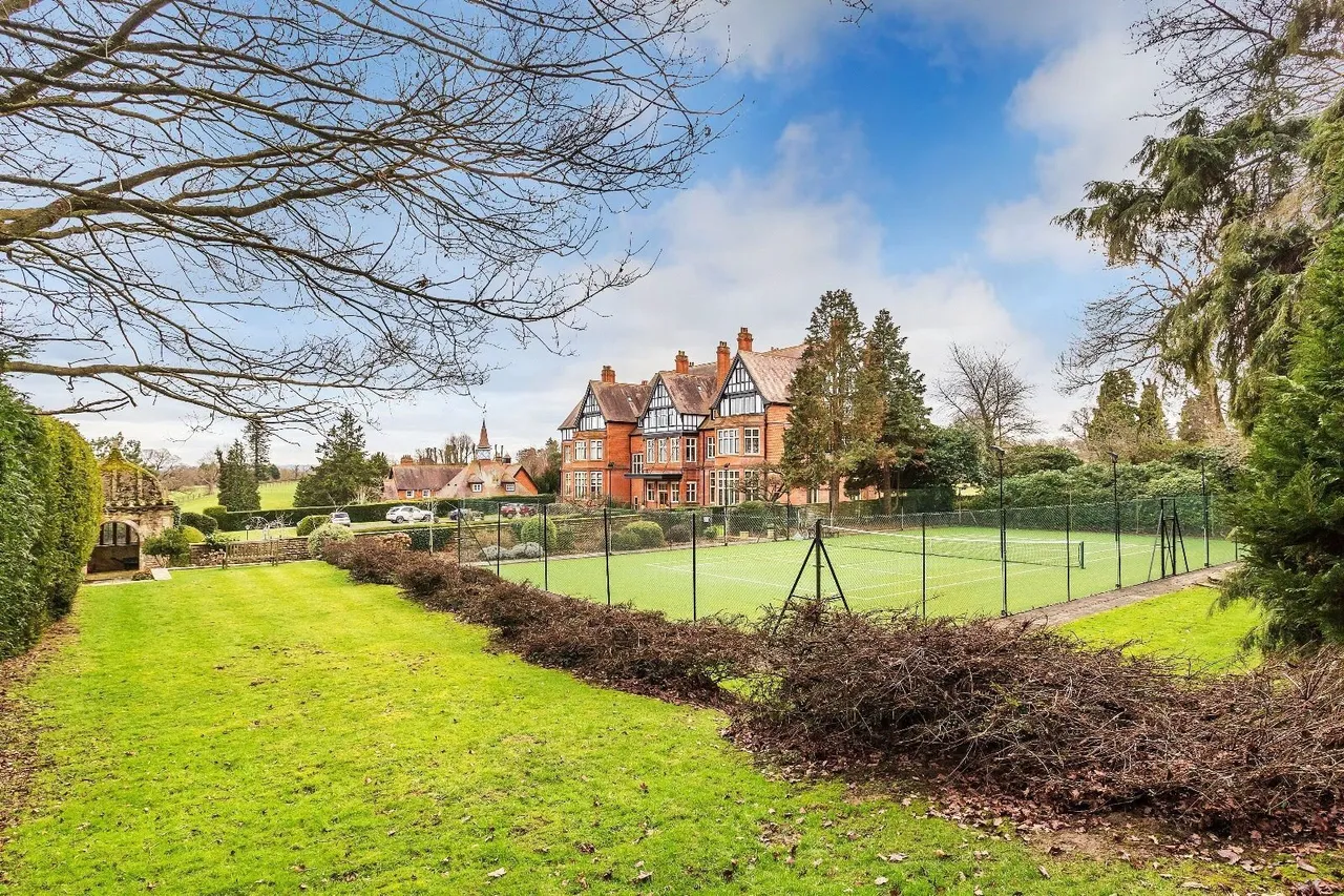 Ockham Lane, Cobham, KT11, photo 29