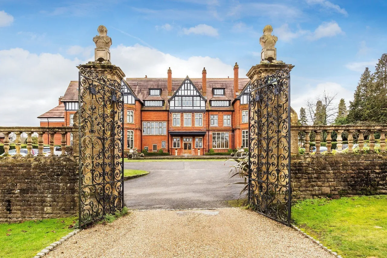 Ockham Lane, Cobham, KT11, photo 27