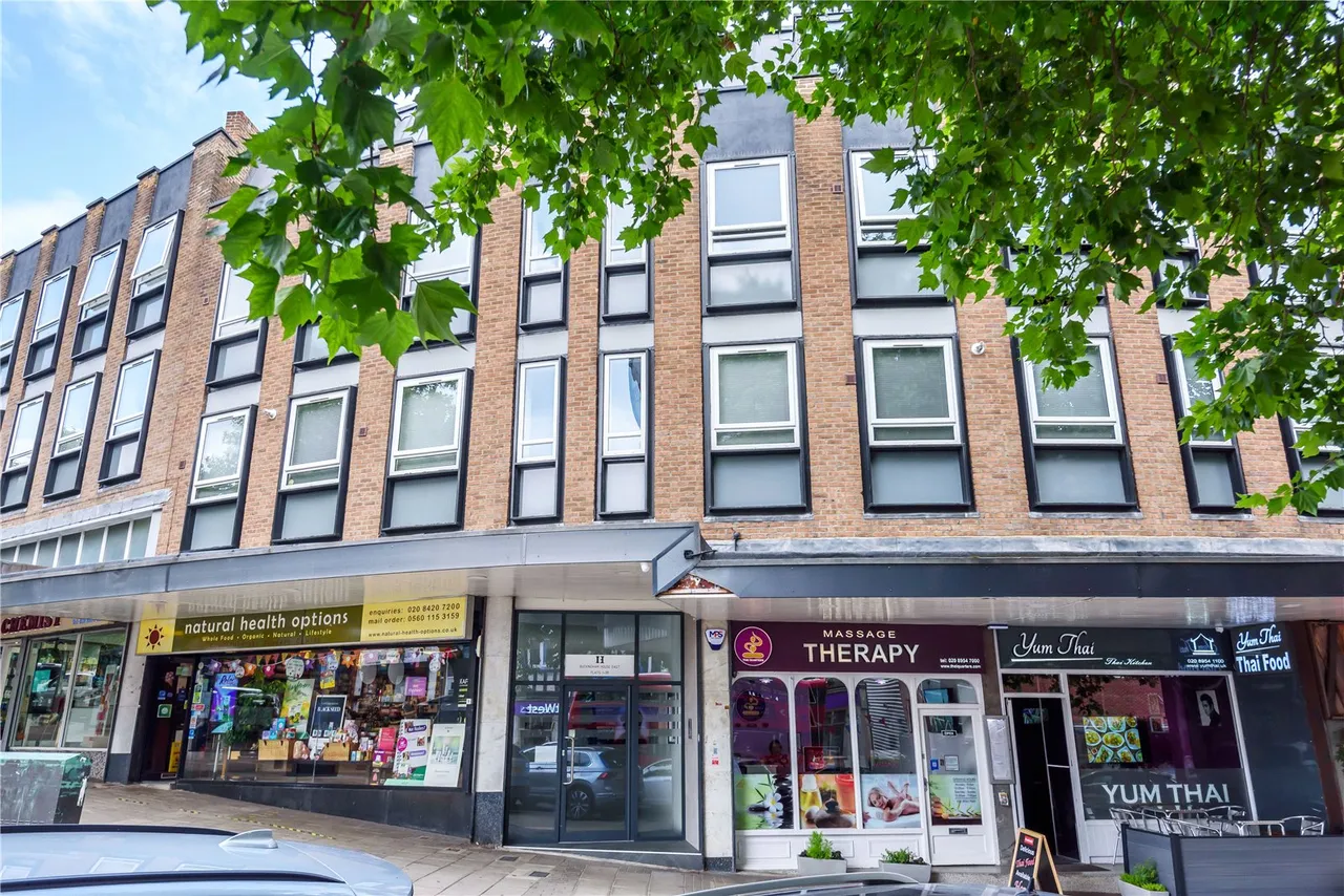 Buckingham Parade, The Broadway, HA7, photo 9