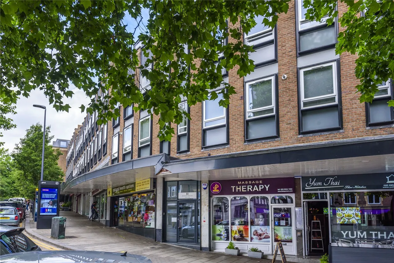 Buckingham Parade, The Broadway, HA7, photo 10