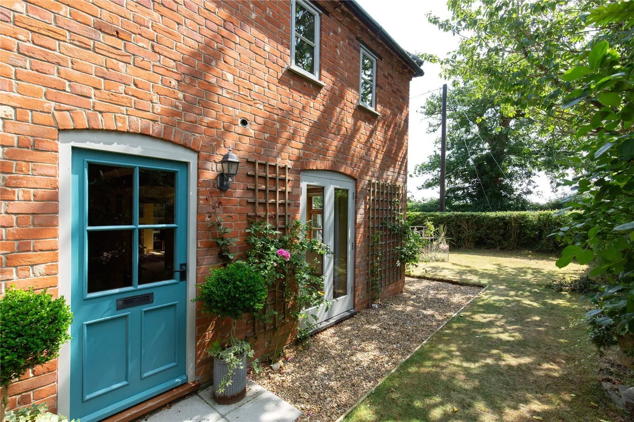North Barningham Road, Bessingham, NR11, photo 28