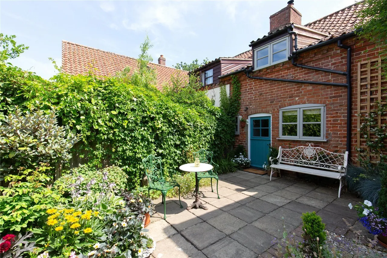 North Barningham Road, Bessingham, NR11, photo 21