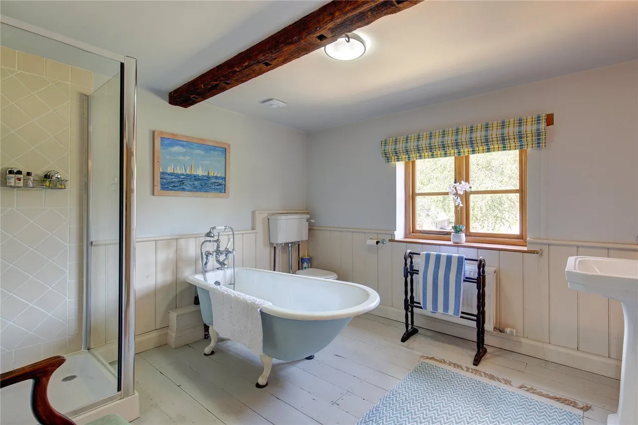 North Barningham Road, Bessingham, NR11, photo 14