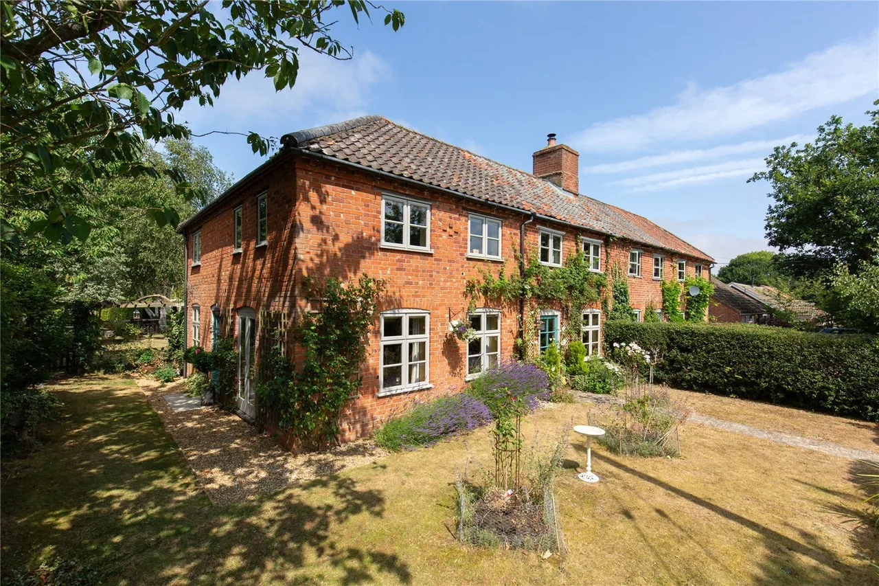 North Barningham Road, Bessingham, NR11, photo 20