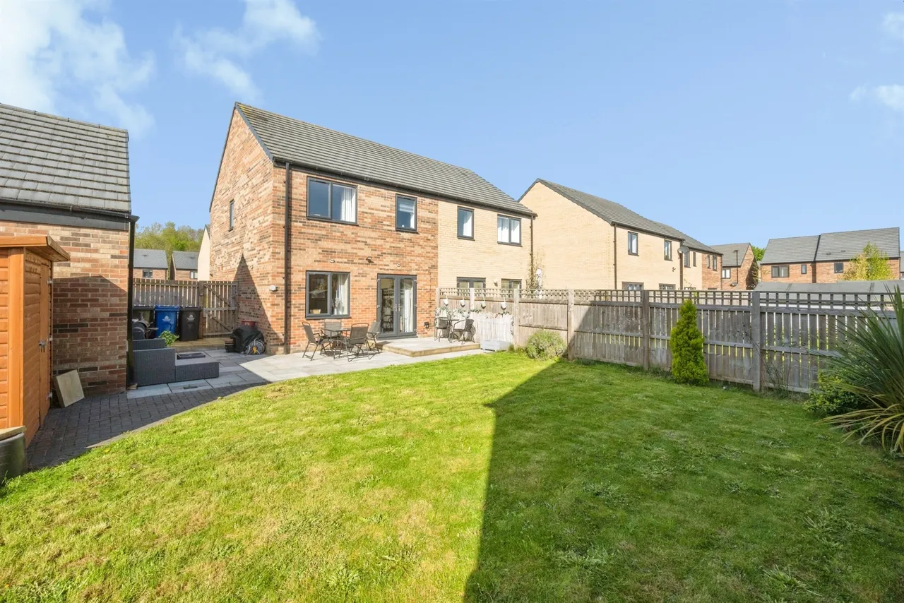 Swan Road, Lakeside, DN4, photo 15