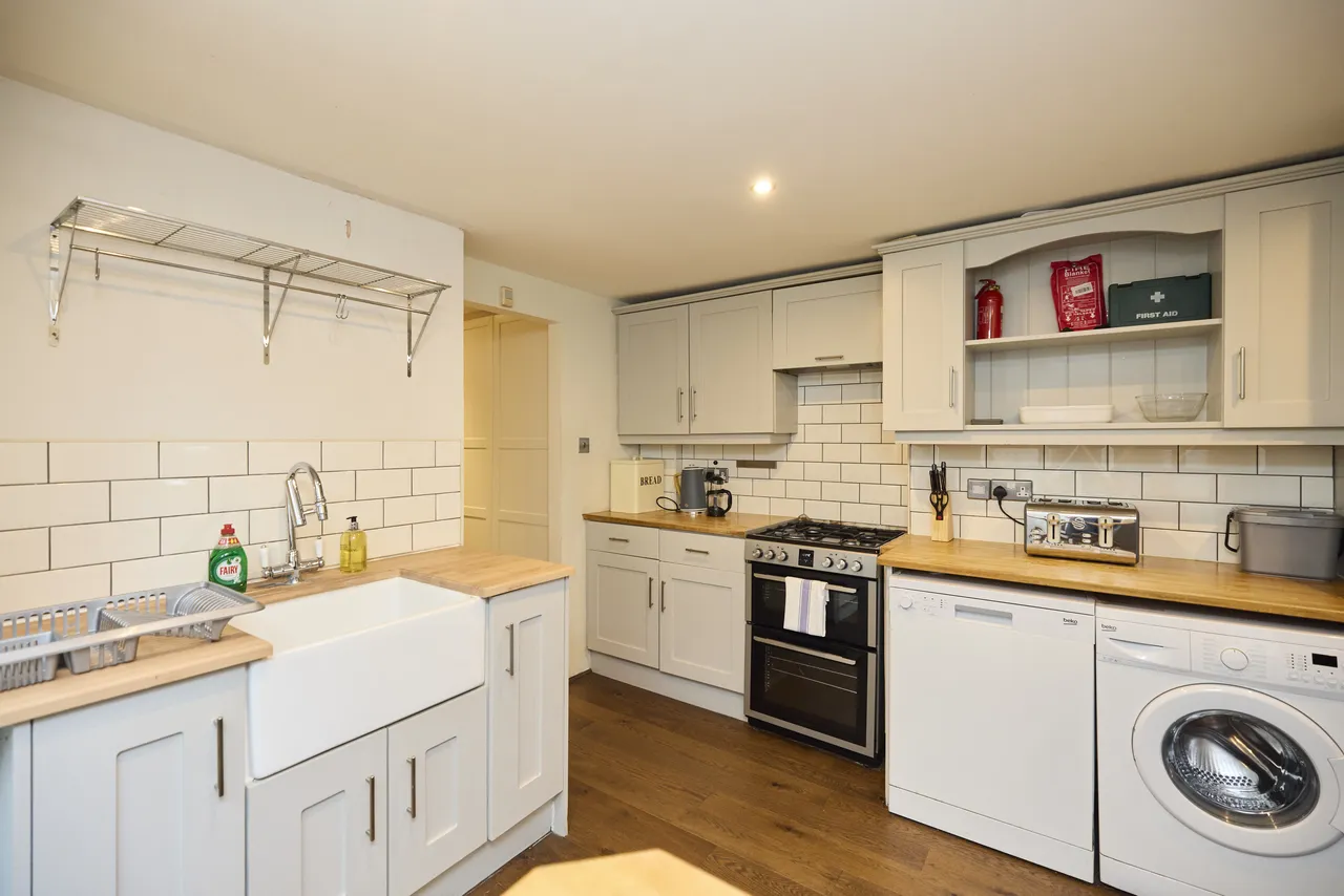Taybridge Road, London, SW11, photo 2