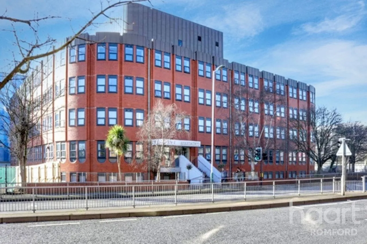 Mercury Gardens, Romford, RM1, photo 17