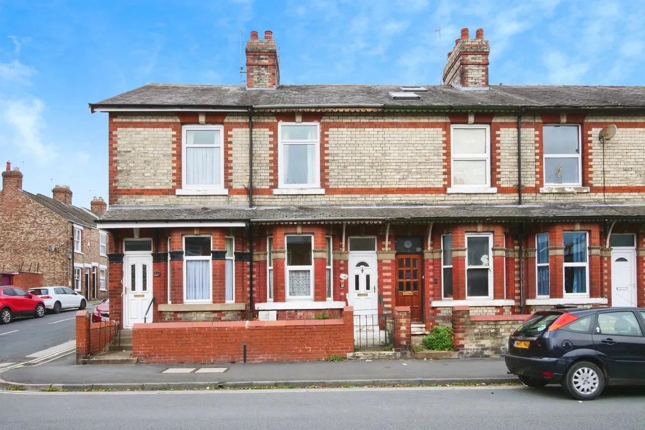 2 bed house for sale — Huntington Road, York
